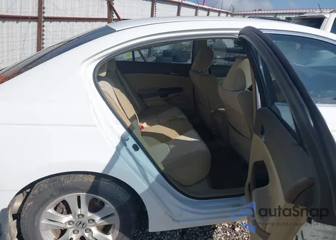 2009 Honda Accord 2.4 Lx from USA, damaged, VIN JHMCP263X9C006629